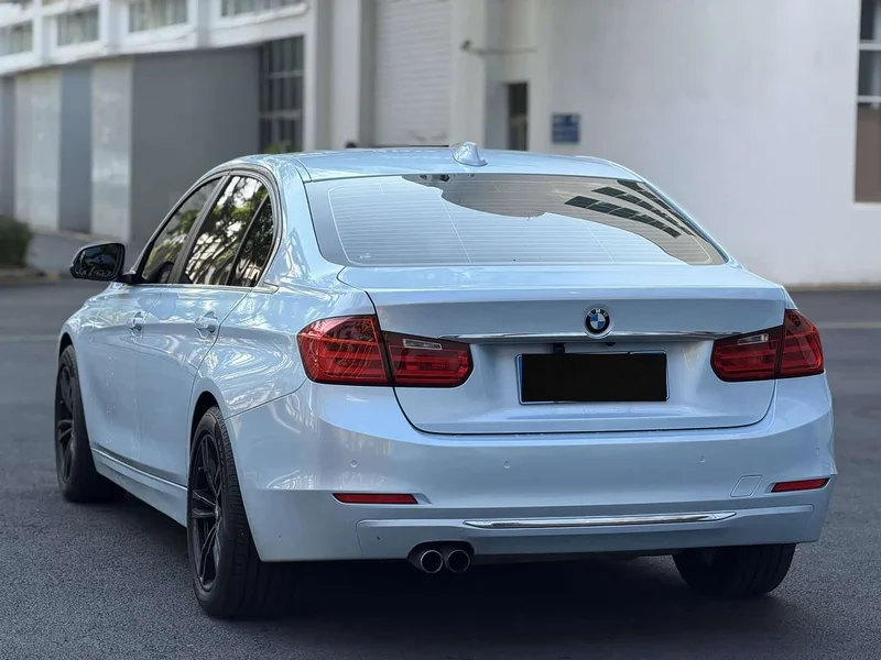 BMW 3-Series — фото 15