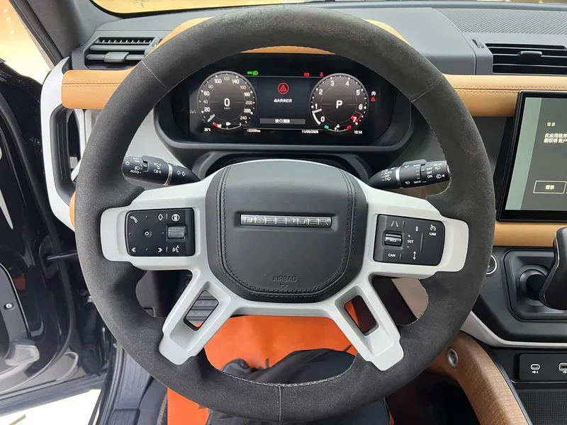 Land Rover Defender — фото 15