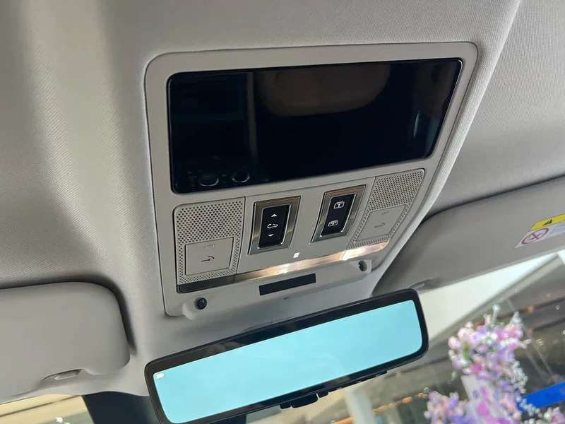Land Rover Defender — фото 18
