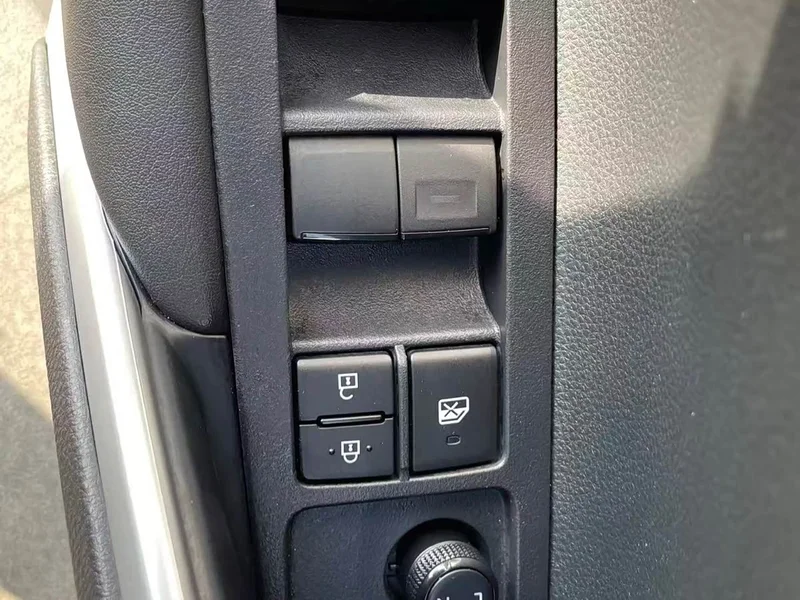 Toyota Corolla Cross — фото 12