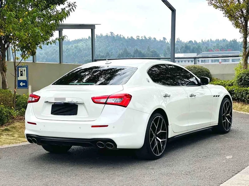Maserati Ghibli — фото 9