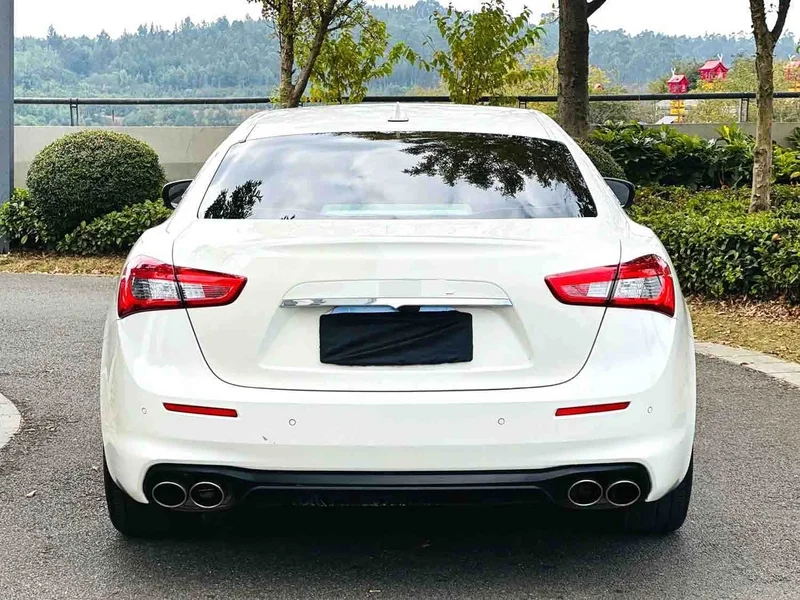 Maserati Ghibli — фото 10