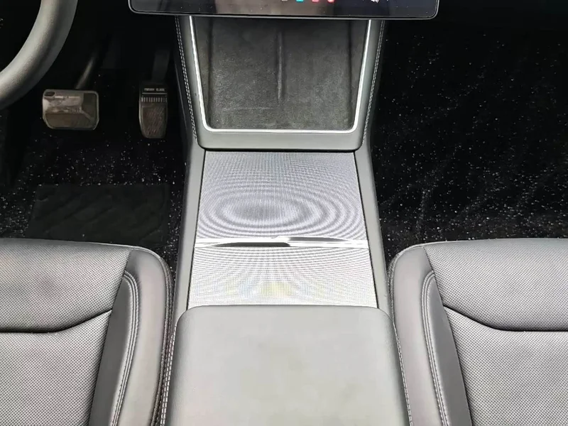 Tesla Model Y — фото 23