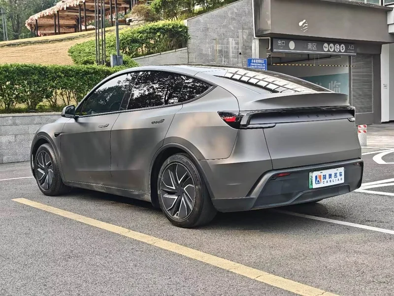 Tesla Model Y — фото 27