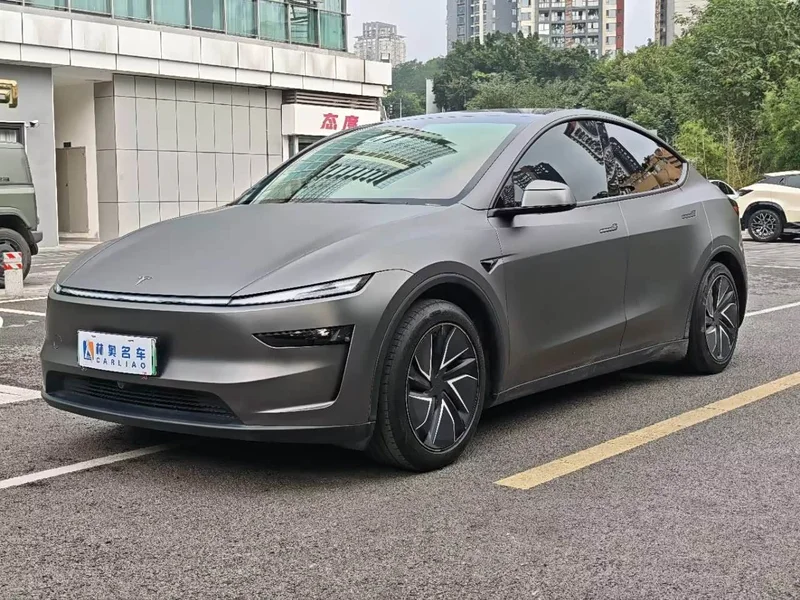 Tesla Model Y — фото 5