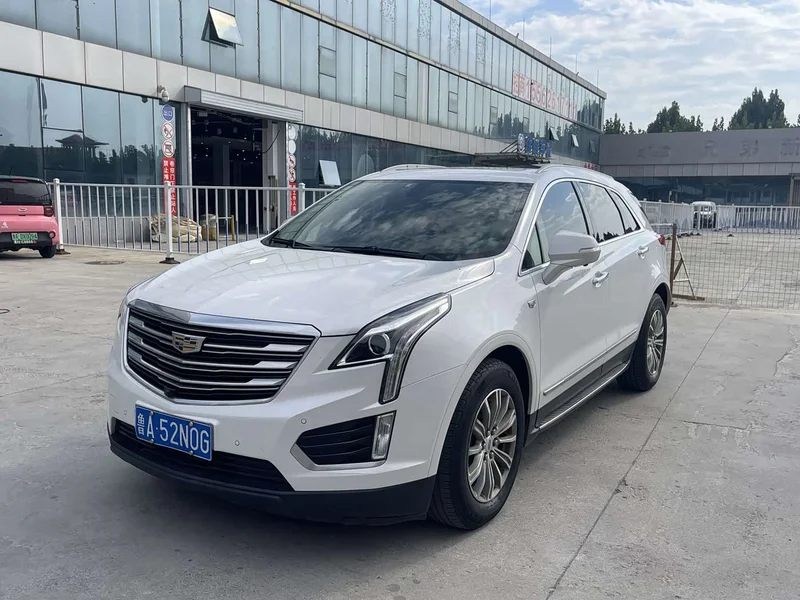 Cadillac XT5 — фото 1