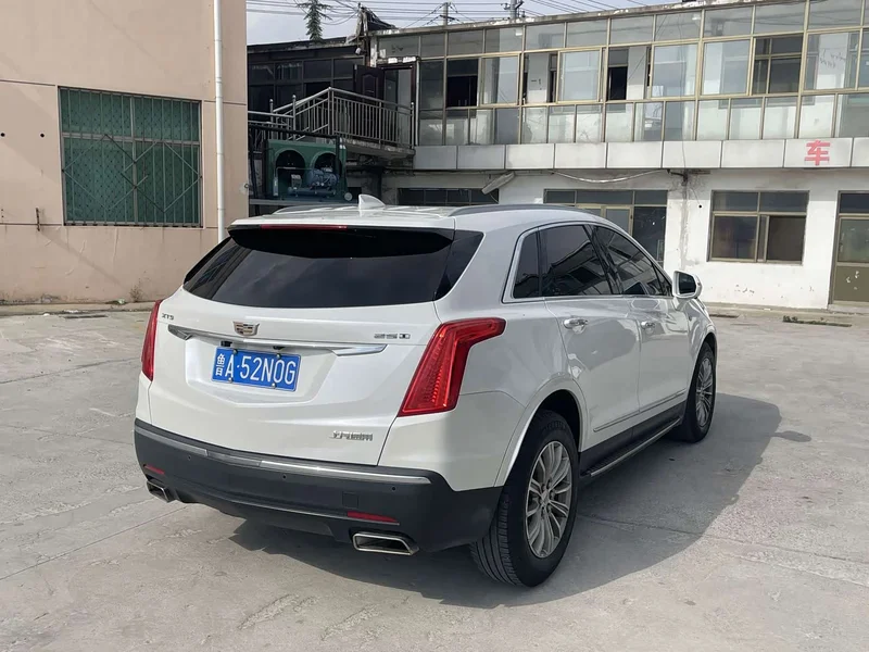 Cadillac XT5 — фото 6