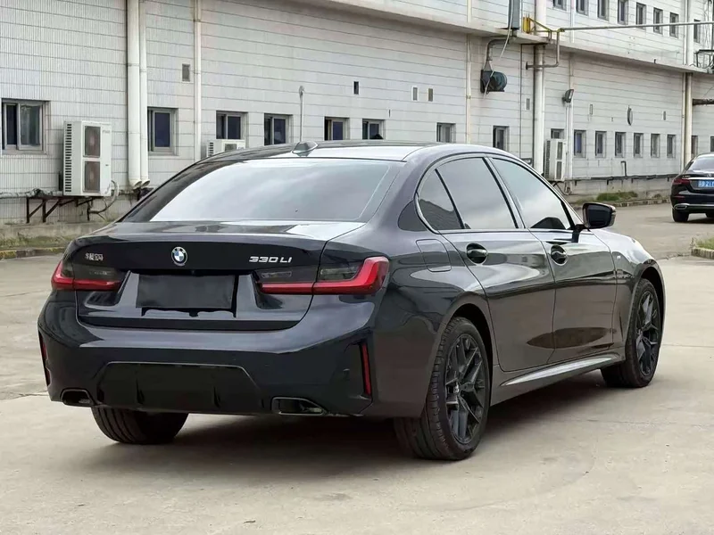 BMW 3-Series — фото 12