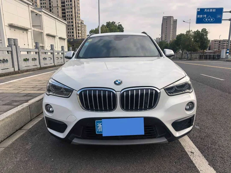 BMW X1 — фото 2