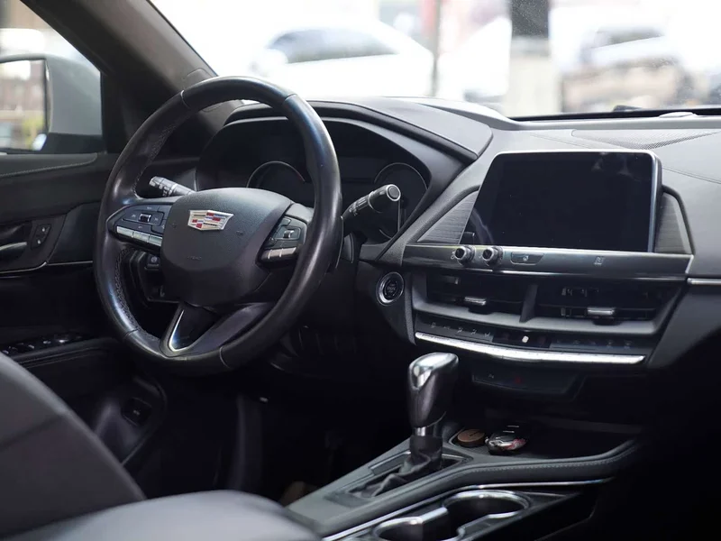 Cadillac CT4 — фото 7