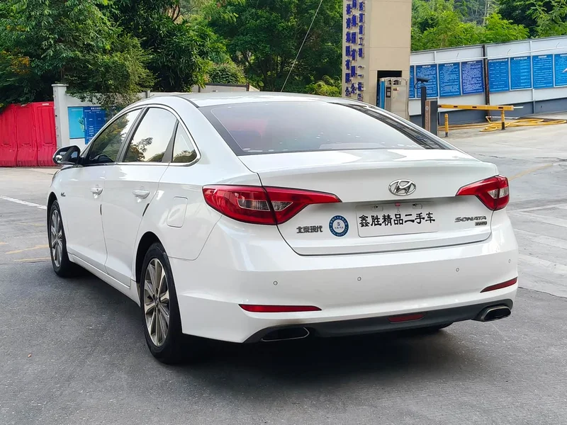 Hyundai Sonata — фото 6