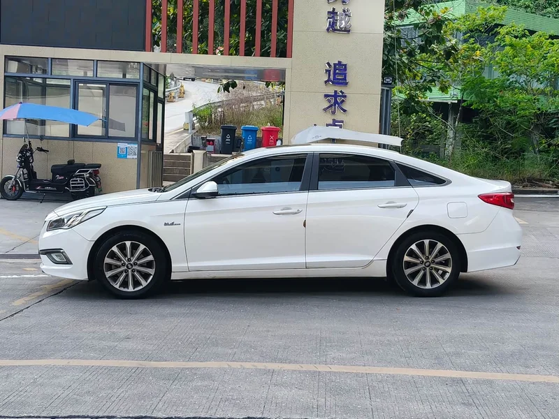 Hyundai Sonata — фото 7