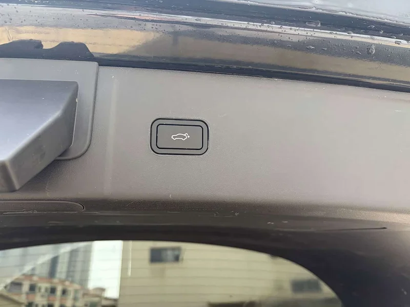 Lynk & Co 08 EM-P — фото 23