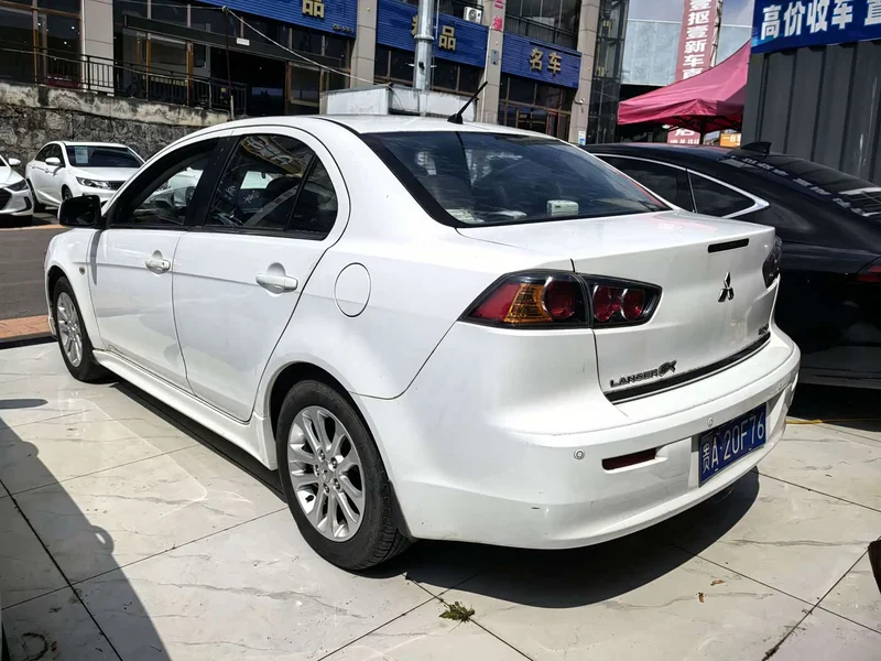 Mitsubishi Lancer EX — фото 9