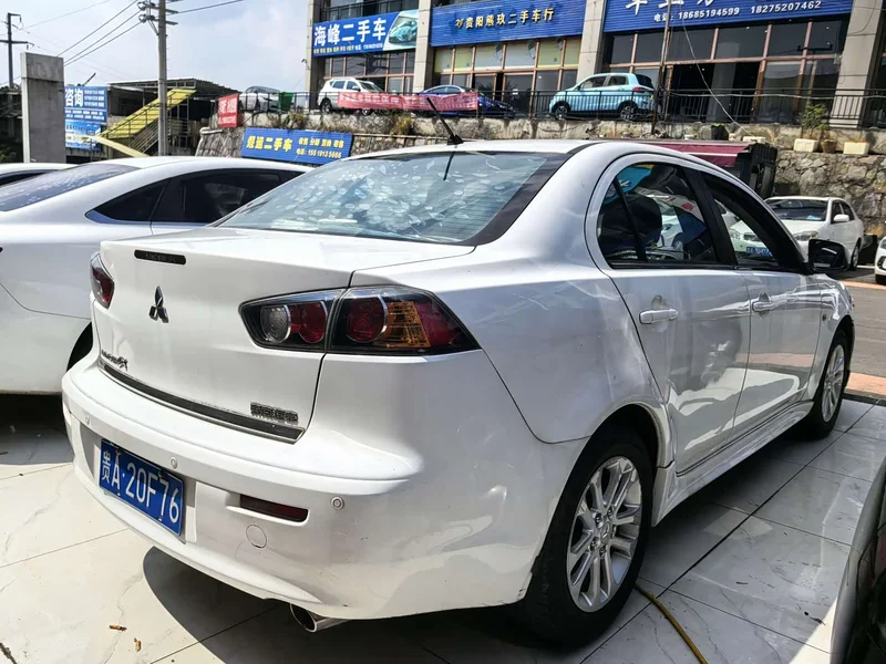 Mitsubishi Lancer EX — фото 10