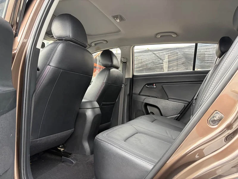 Kia Sportage — фото 9