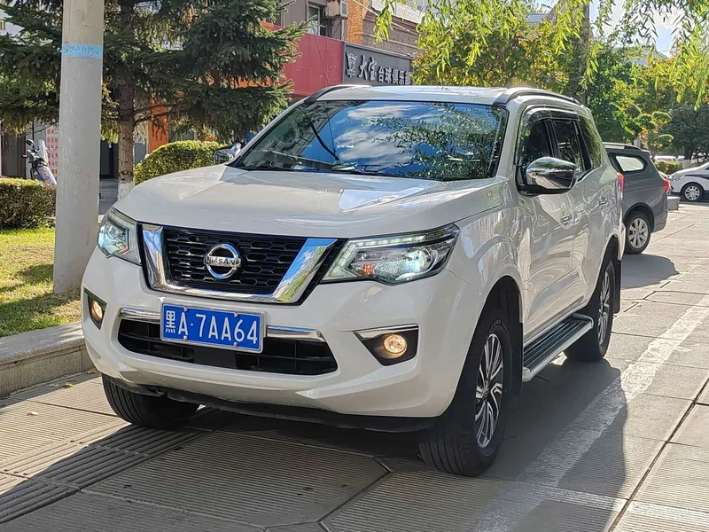 Nissan Terra — фото 1
