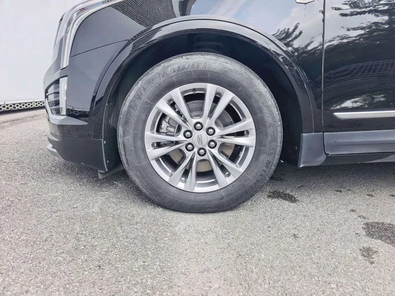 Cadillac XT5 — фото 9