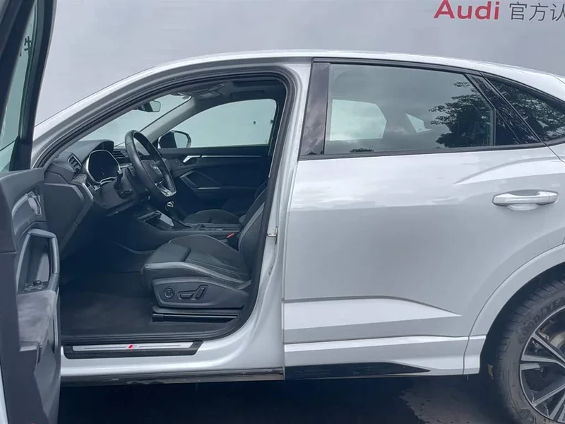 Audi Q3 Sportback — фото 16