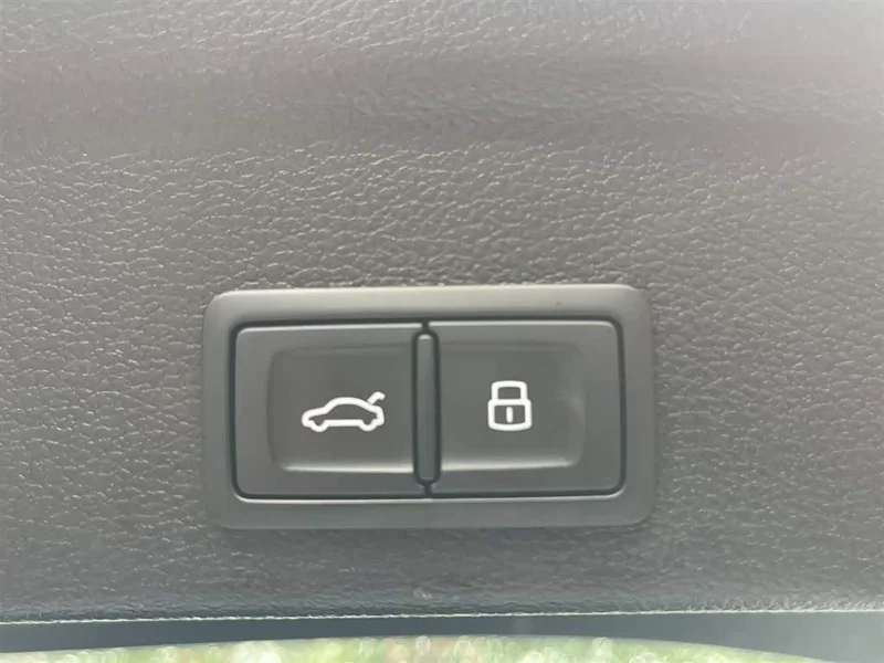 Audi Q3 Sportback — фото 17