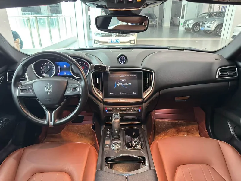 Maserati Ghibli — фото 6