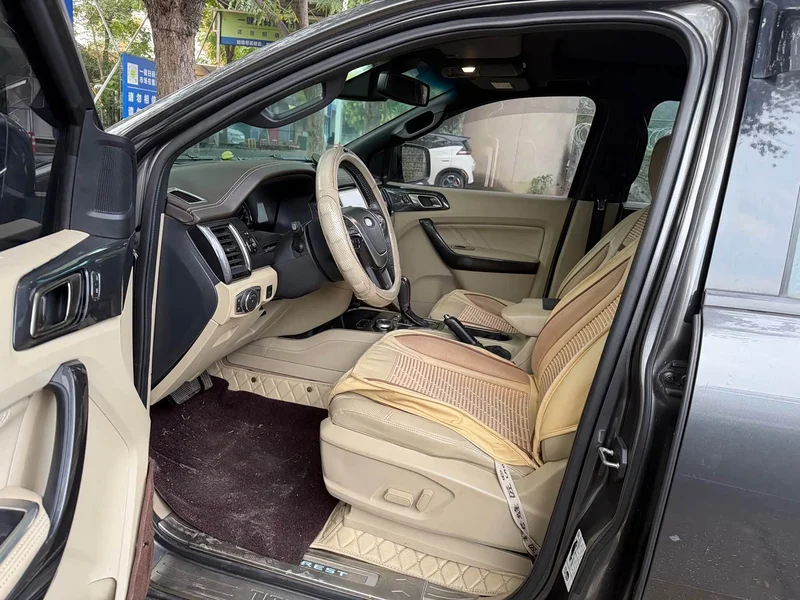 Ford Everest — фото 4