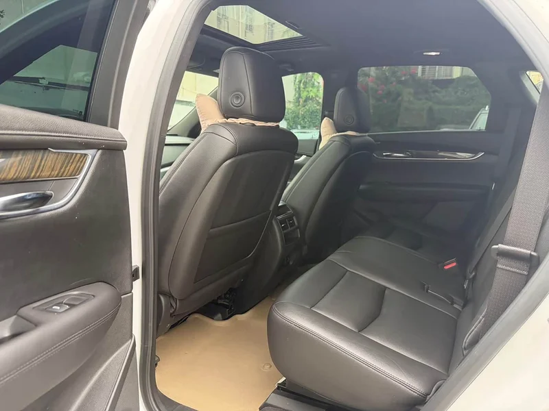 Cadillac XT5 — фото 8