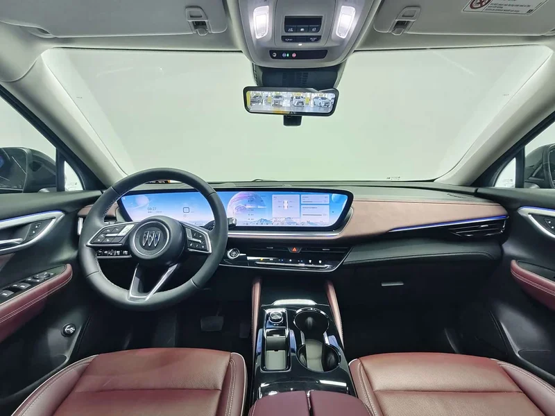 Buick Envision Plus — фото 10