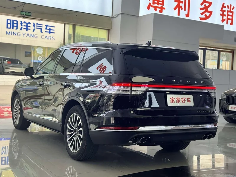 Lincoln Aviator — фото 19