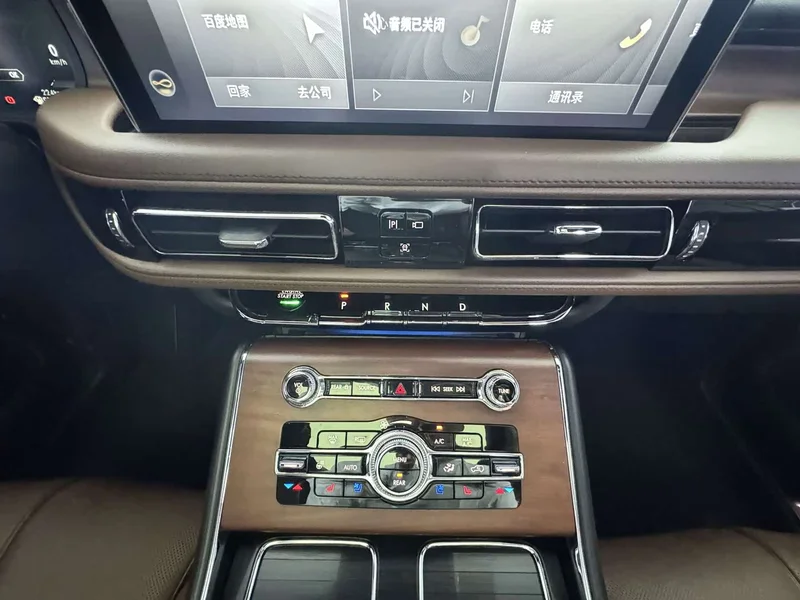 Lincoln Aviator — фото 10
