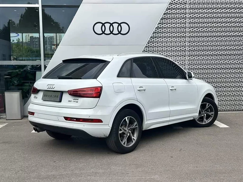 Audi Q3 — фото 4