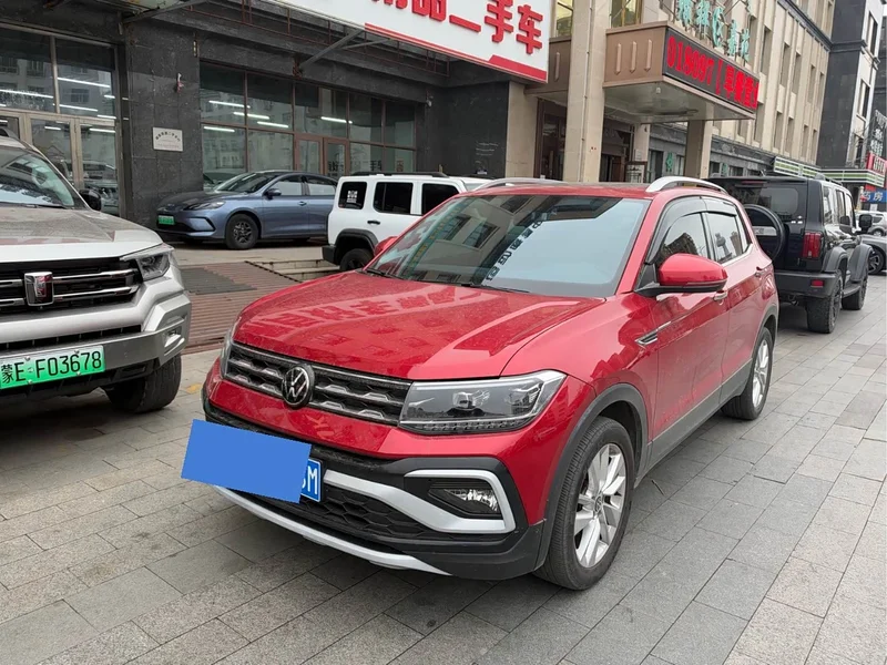 Volkswagen T-Cross — фото 1