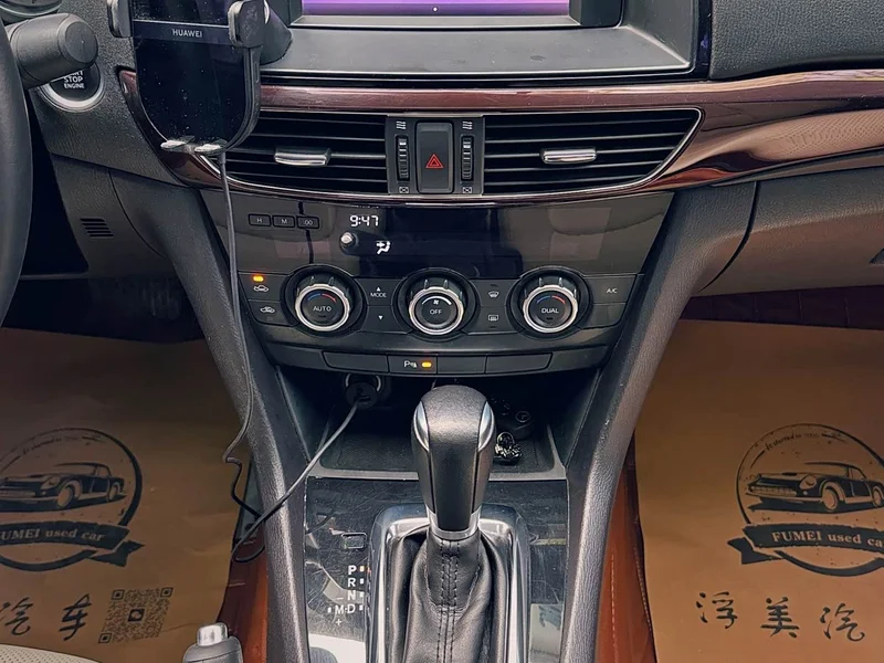 Mazda Atenza — фото 15