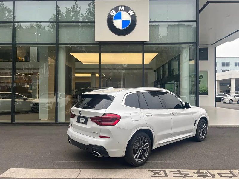 BMW X3 — фото 9