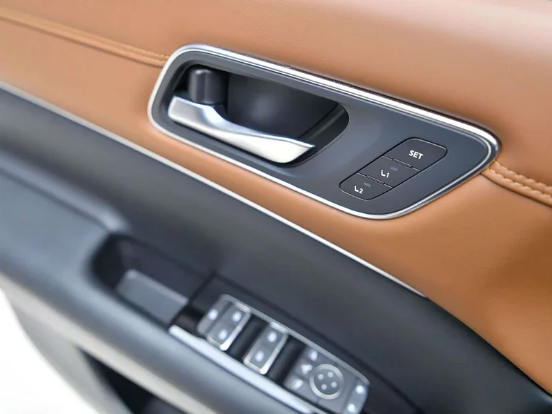 Nissan Pathfinder — фото 24