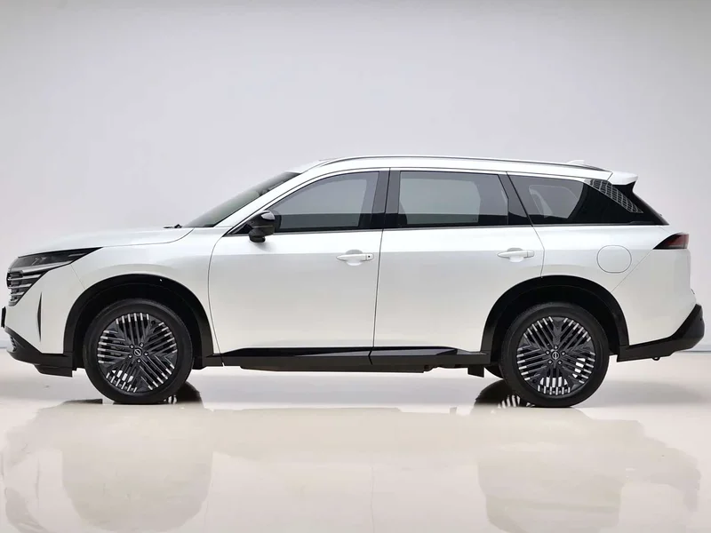 Nissan Pathfinder — фото 7