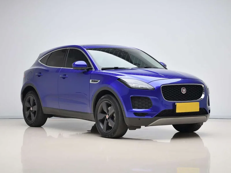 Jaguar E-PACE — фото 3