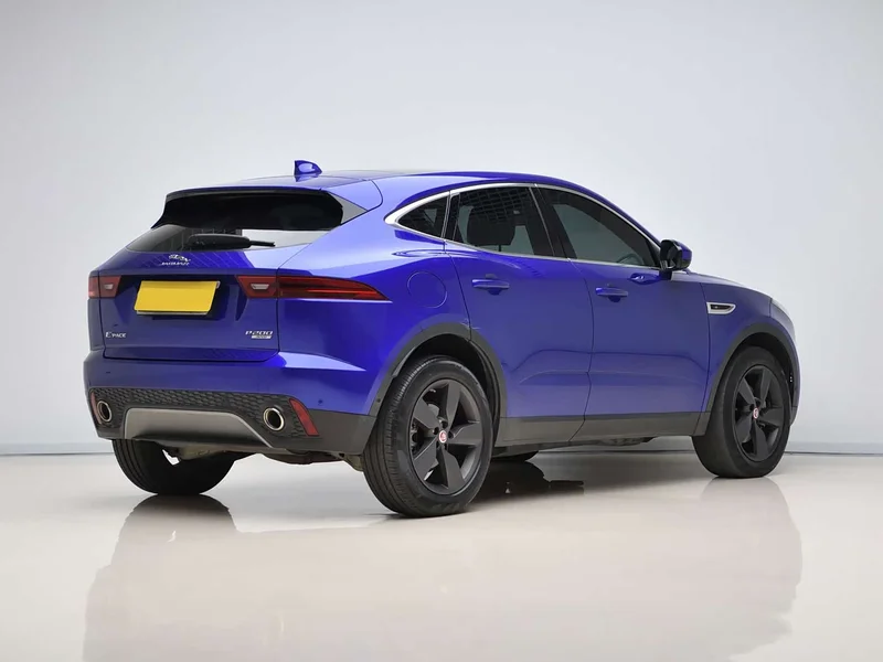 Jaguar E-PACE — фото 6