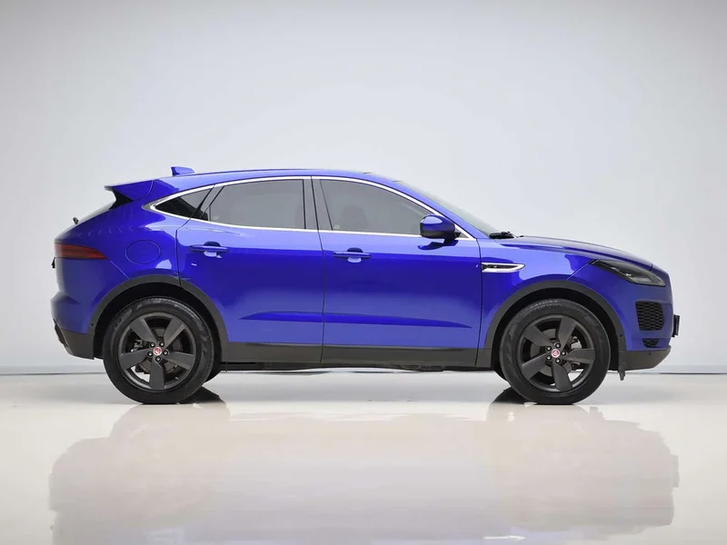Jaguar E-PACE — фото 8