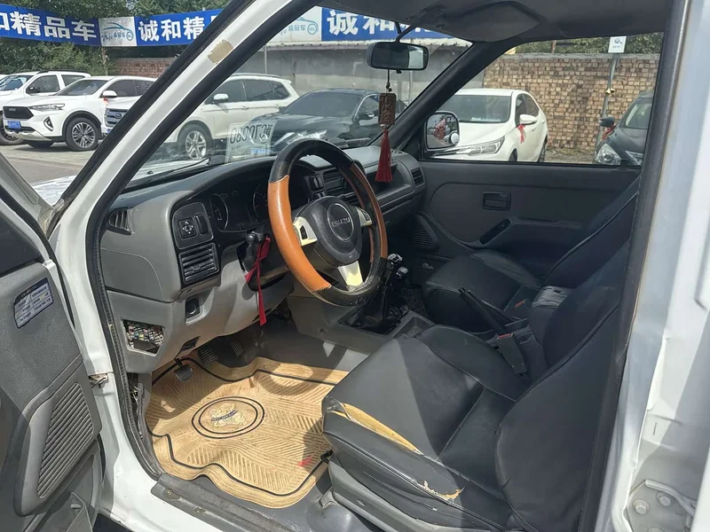 Isuzu Isuzu Pickup — фото 4