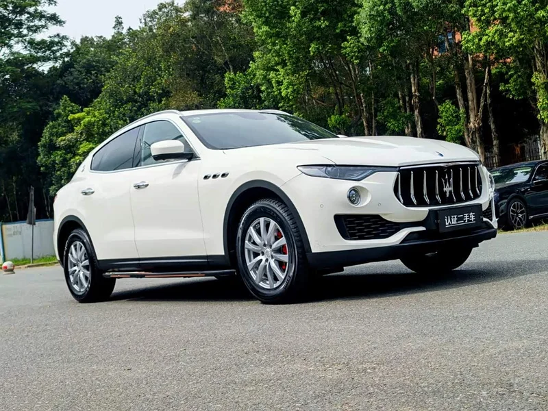 Maserati Levante — фото 3
