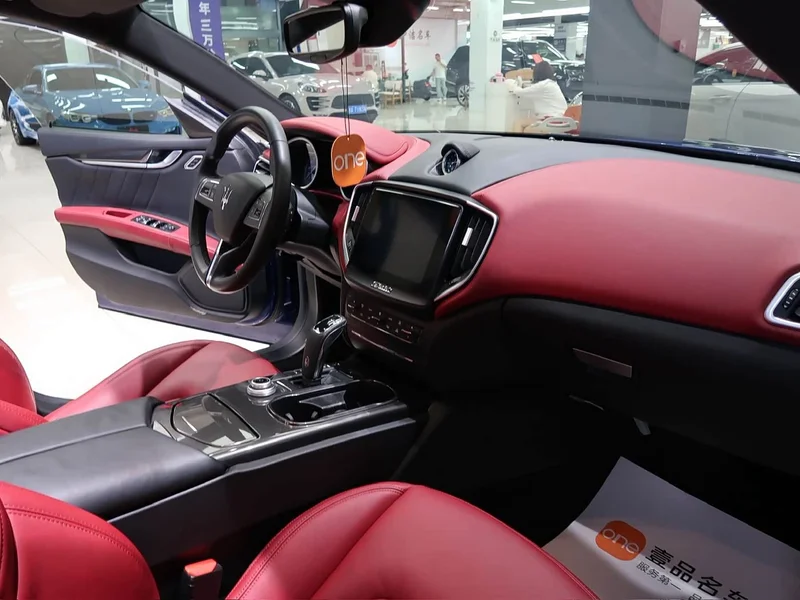 Maserati Ghibli — фото 14