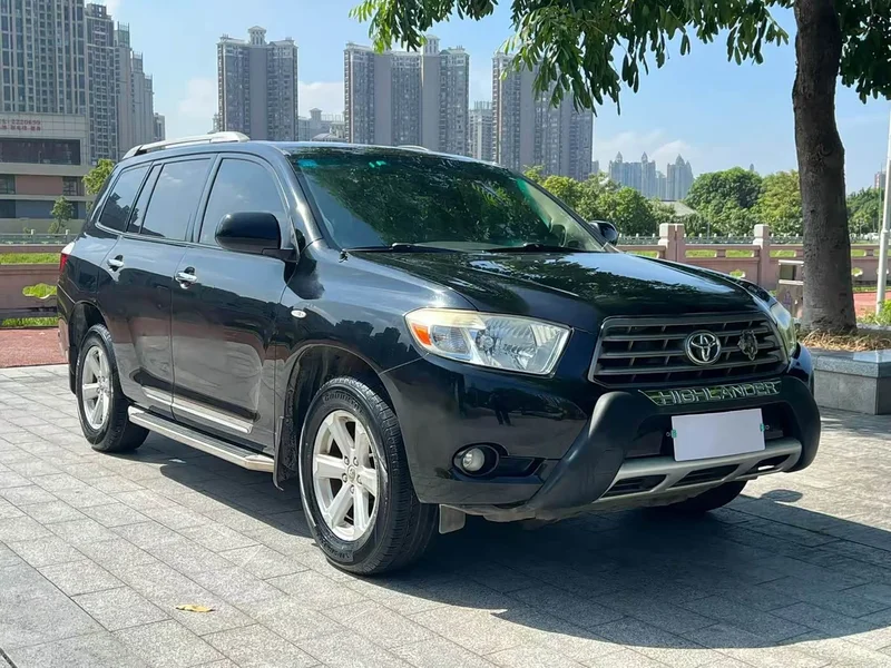 Toyota Highlander — фото 3