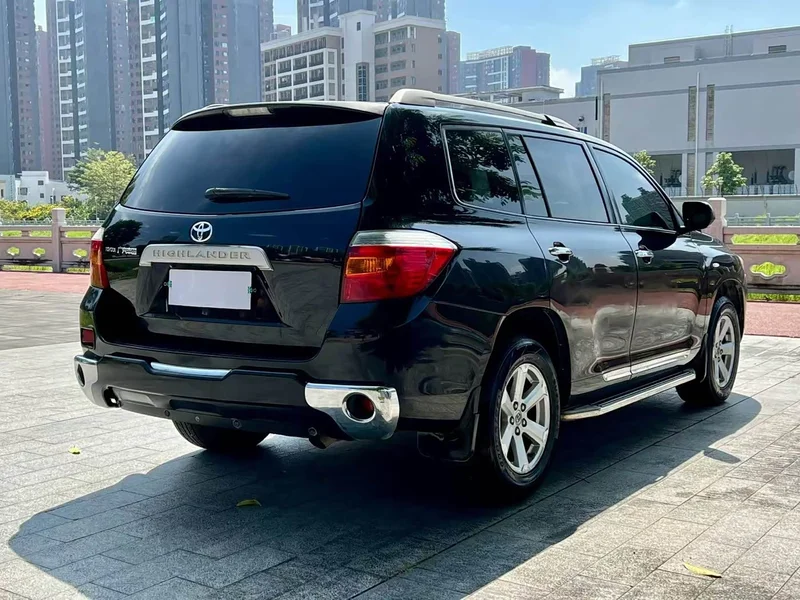 Toyota Highlander — фото 7