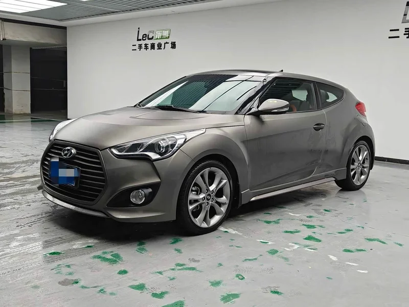 Hyundai Veloster — фото 1