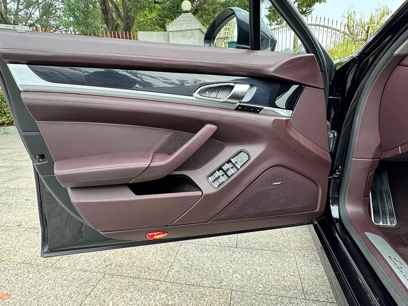 Porsche Panamera — фото 14