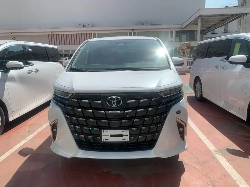 Toyota Alphard — фото 2