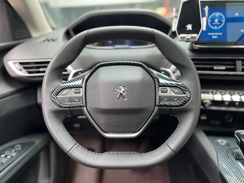Peugeot 5008 — фото 9