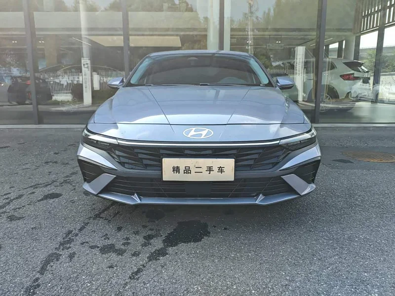 Hyundai Elantra — фото 4