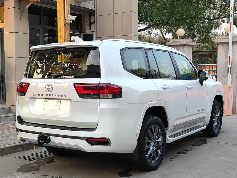 Toyota Land Cruiser (Imported) — фото 4